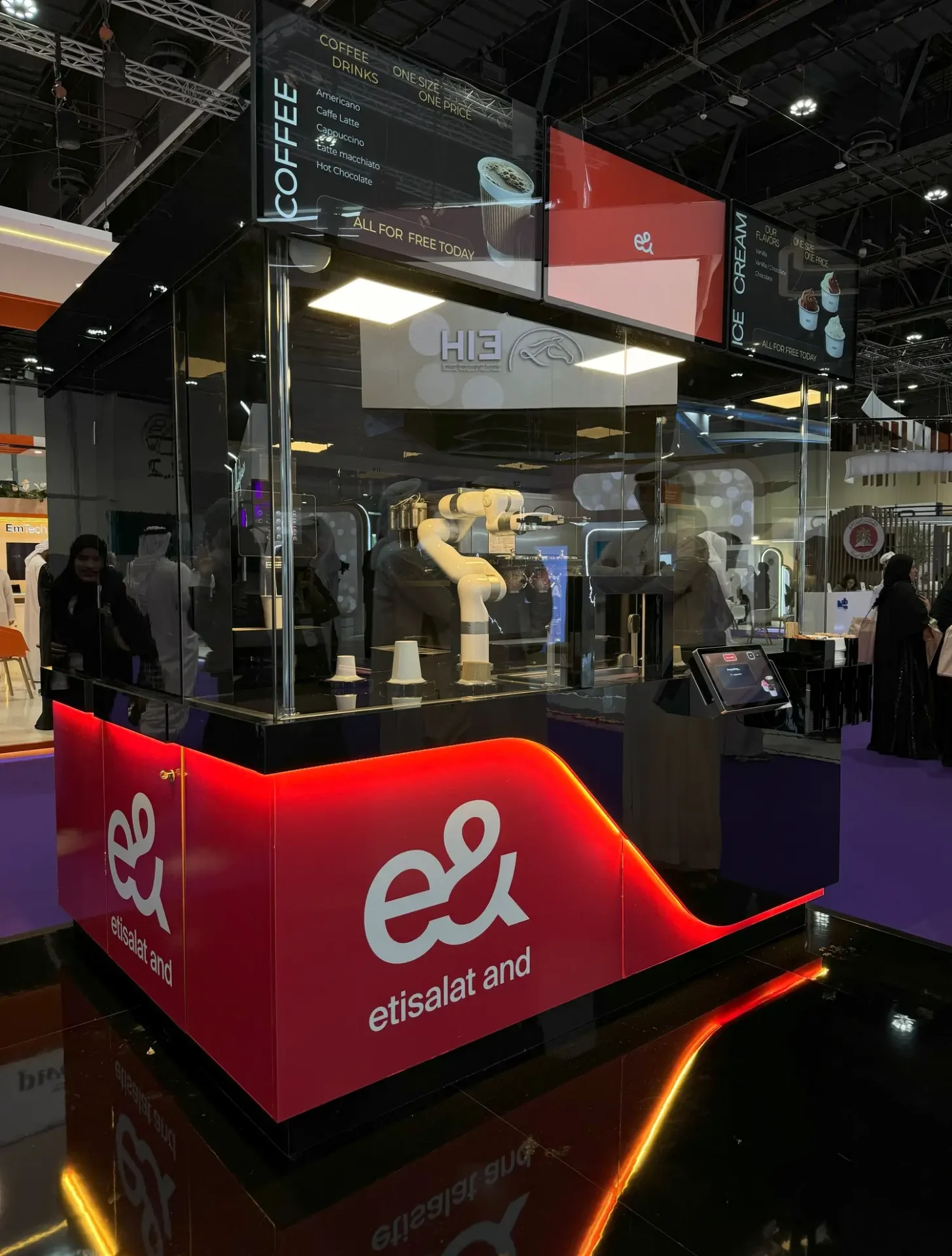 ADNAC Tawdheef event robotic cafe